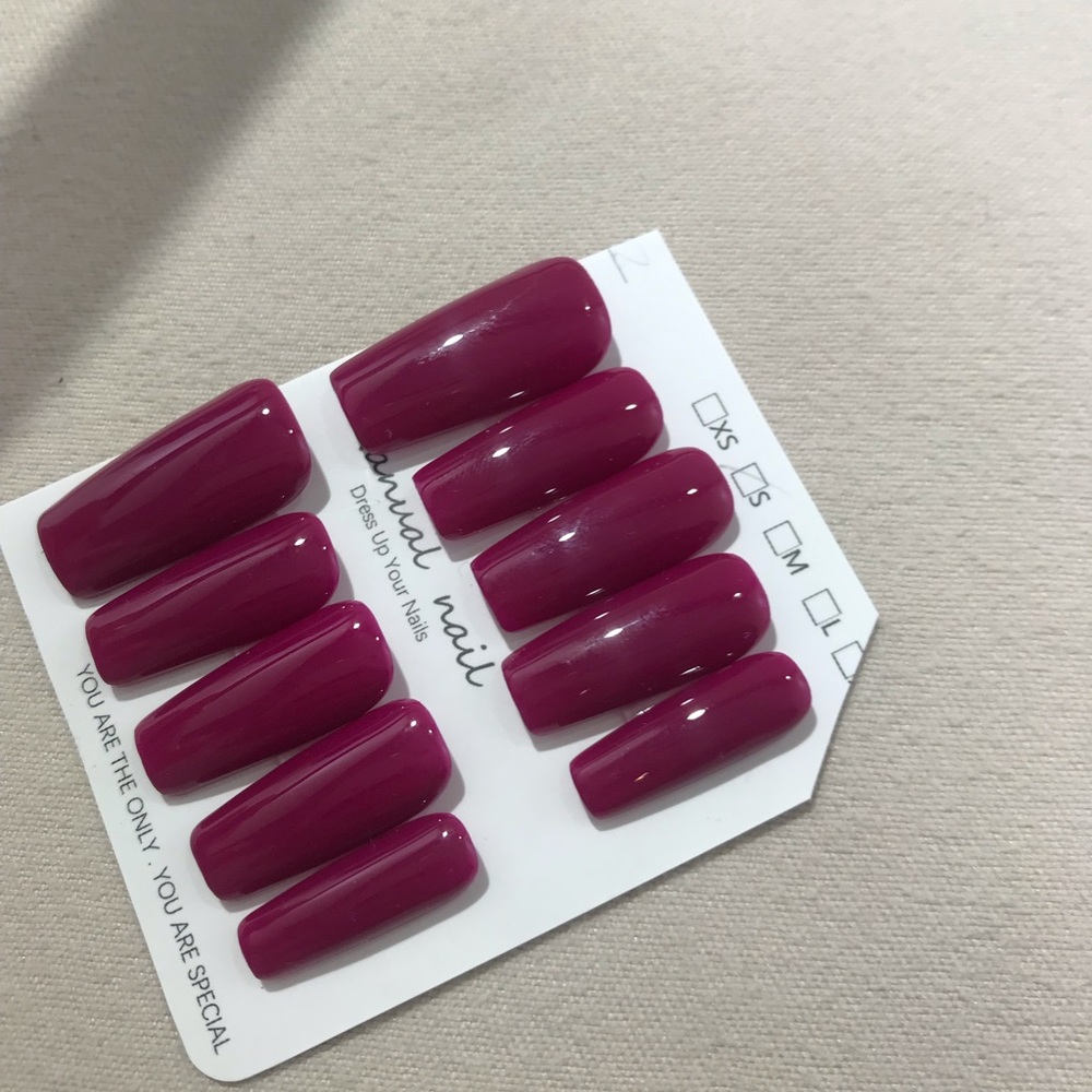 Handmade press-on nails